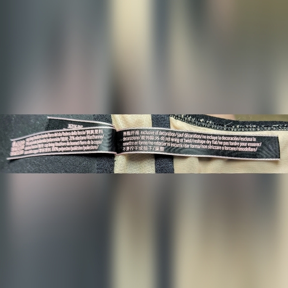 Victoria's Secret Very Sexy Push Up Black Racerback Bra with Front Closure 32DDD - Picture 7 of 9